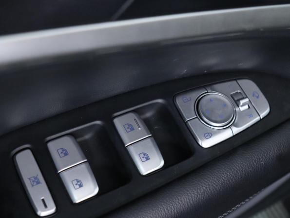 Genesis G70 I Рестайлинг с пробегом 2022 года, цена 3 640 000 рублей, 67998 км, седан, Автокод Объявления