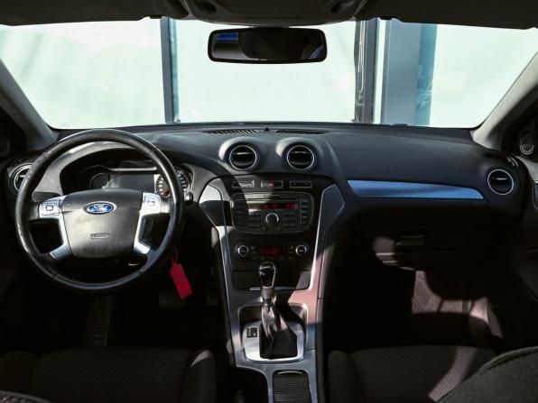 Ford Mondeo IV Рестайлинг с пробегом 2012 года, цена 909 000 рублей, 238113 км, седан, Автокод Объявления