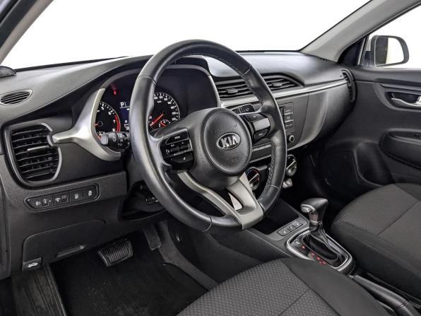 Kia Rio IV Рестайлинг с пробегом 2021 года, цена 1 665 000 рублей, 49961 км, седан, Автокод Объявления