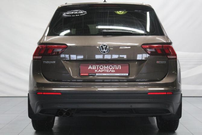 Volkswagen Tiguan II с пробегом 2019 года, цена 2 119 000 рублей, 165037 км, внедорожник, Автокод Объявления