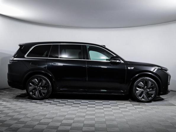 Li Auto (Lixiang) L9 I с пробегом 2023 года, цена 6 700 000 рублей, 16500 км, внедорожник, Автокод Объявления