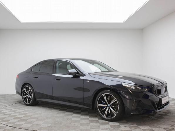 BMW 5 серии VIII (G60/G61/G68) с пробегом 2025 года, цена 9 990 000 рублей, 1210 км, седан, Автокод Объявления
