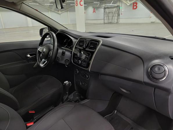 Renault Sandero II Рестайлинг с пробегом 2020 года, цена 1 120 000 рублей, 102001 км, хэтчбек, Автокод Объявления