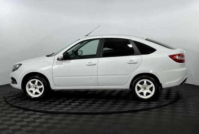 Lada (ВАЗ) Granta I Рестайлинг с пробегом 2023 года, цена 785 000 рублей, 49000 км, лифтбек, Автокод Объявления
