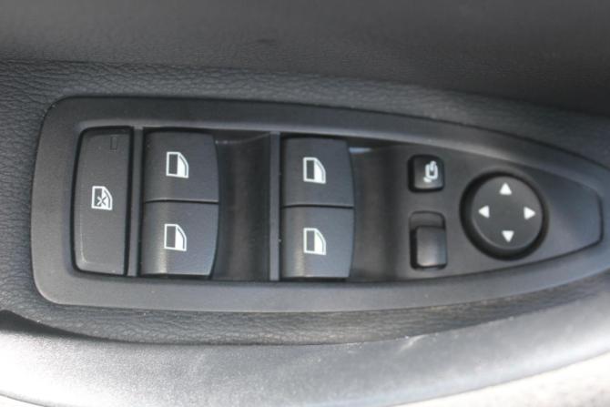 BMW X1 II (F48) с пробегом 2017 года, цена 2 417 000 рублей, 52700 км, внедорожник, Автокод Объявления