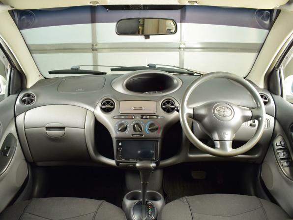 Toyota Vitz I (P10) с пробегом 2002 года, цена 419 995 рублей, 299539 км, хэтчбек, Автокод Объявления