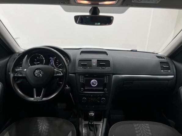 Skoda Yeti I Рестайлинг с пробегом 2017 года, цена 1 690 000 рублей, 101000 км, внедорожник, Автокод Объявления