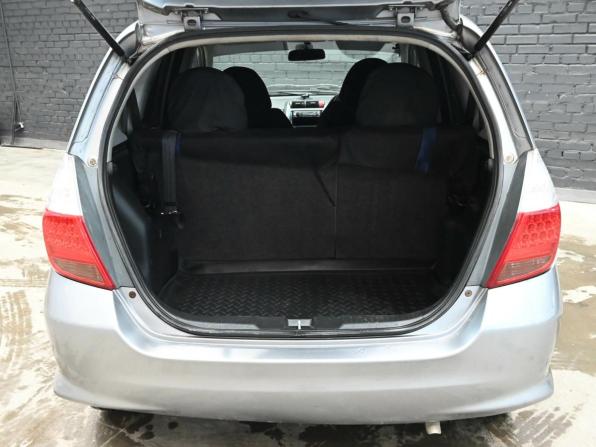 Honda Fit I с пробегом 2005 года, цена 370 000 рублей, 262119 км, хэтчбек, Автокод Объявления