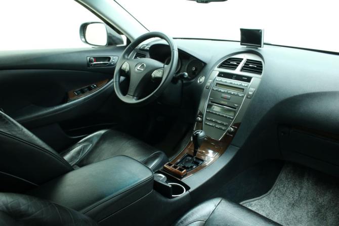 Lexus ES V Рестайлинг с пробегом 2010 года, цена 1 750 000 рублей, 194637 км, седан, Автокод Объявления