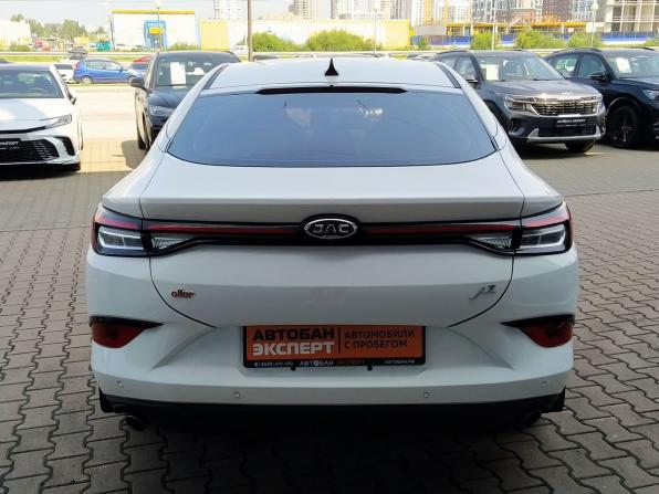 JAC J7 I с пробегом 2023 года, цена 1 029 000 рублей, 117289 км, лифтбек, Автокод Объявления