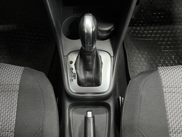 Volkswagen Polo V Рестайлинг с пробегом 2016 года, цена 1 068 000 рублей, 197331 км, седан, Автокод Объявления