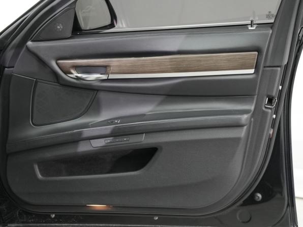 BMW 7 серии V (F01/F02/F04) Рестайлинг с пробегом 2013 года, цена 1 899 000 рублей, 157000 км, седан, Автокод Объявления