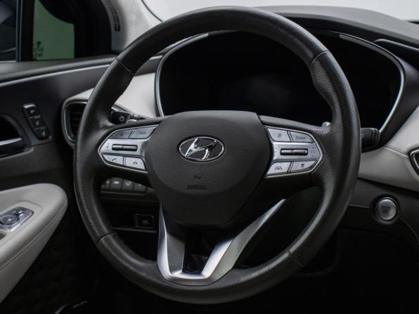 Hyundai Santa Fe IV Рестайлинг с пробегом 2021 года, цена 3 350 000 рублей, 115384 км, внедорожник, Автокод Объявления
