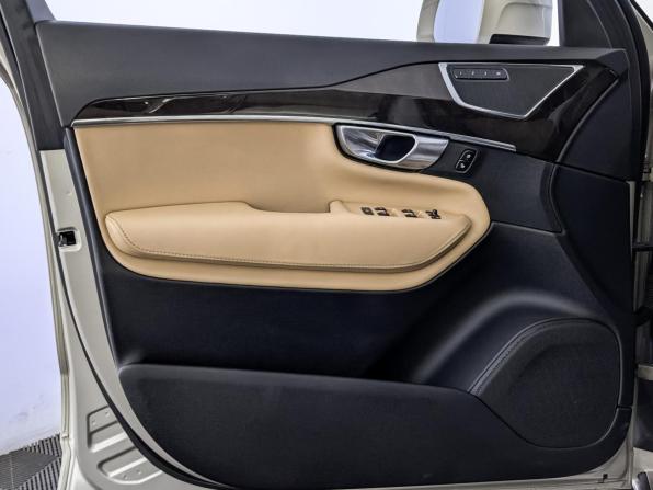 Volvo XC90 II с пробегом 2017 года, цена 3 950 000 рублей, 118866 км, внедорожник, Автокод Объявления