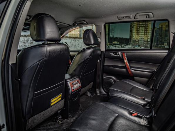 Toyota Highlander II (XU40) Рестайлинг с пробегом 2012 года, цена 2 099 000 рублей, 292282 км, внедорожник, Автокод Объявления