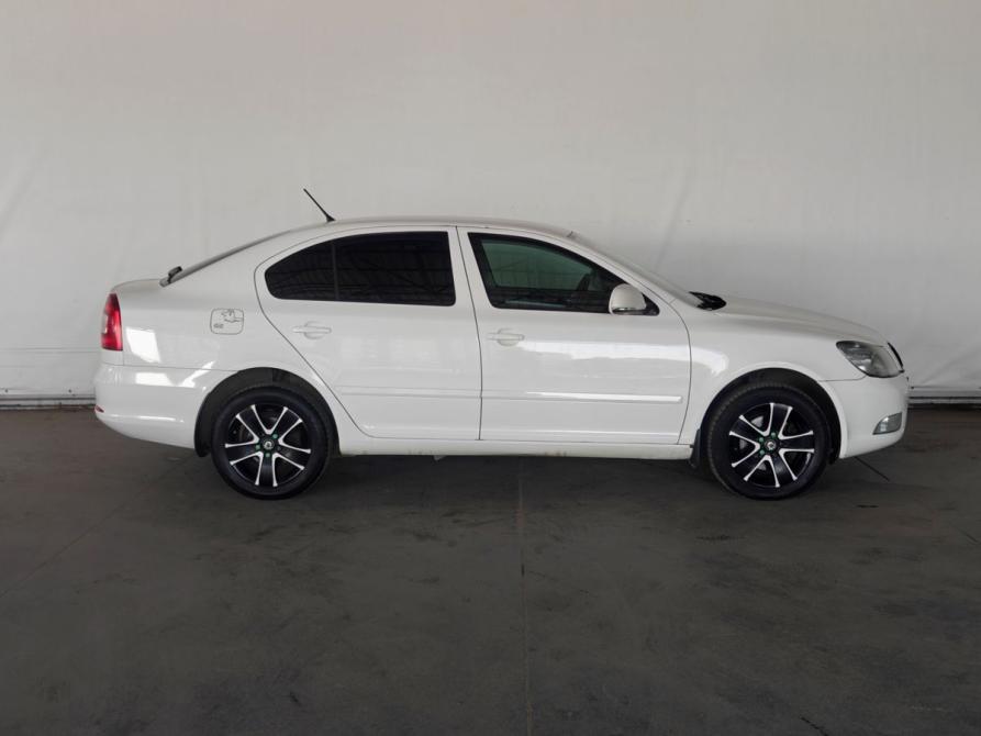 Skoda Octavia II (A5) Рестайлинг Москва  - изображение 7