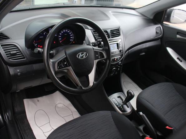 Hyundai Solaris I Рестайлинг с пробегом 2015 года, цена 900 000 рублей, 94581 км, седан, Автокод Объявления