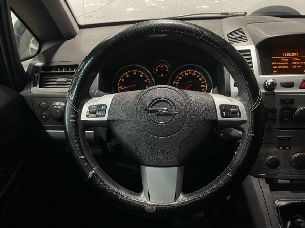 Opel Zafira B Рестайлинг с пробегом 2010 года, цена 544 000 рублей, 317642 км, компактвэн, Автокод Объявления