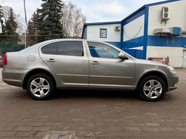 Skoda Octavia II (A5) Рестайлинг с пробегом 2011 года, цена 749 000 рублей, 143000 км, лифтбек, Автокод Объявления