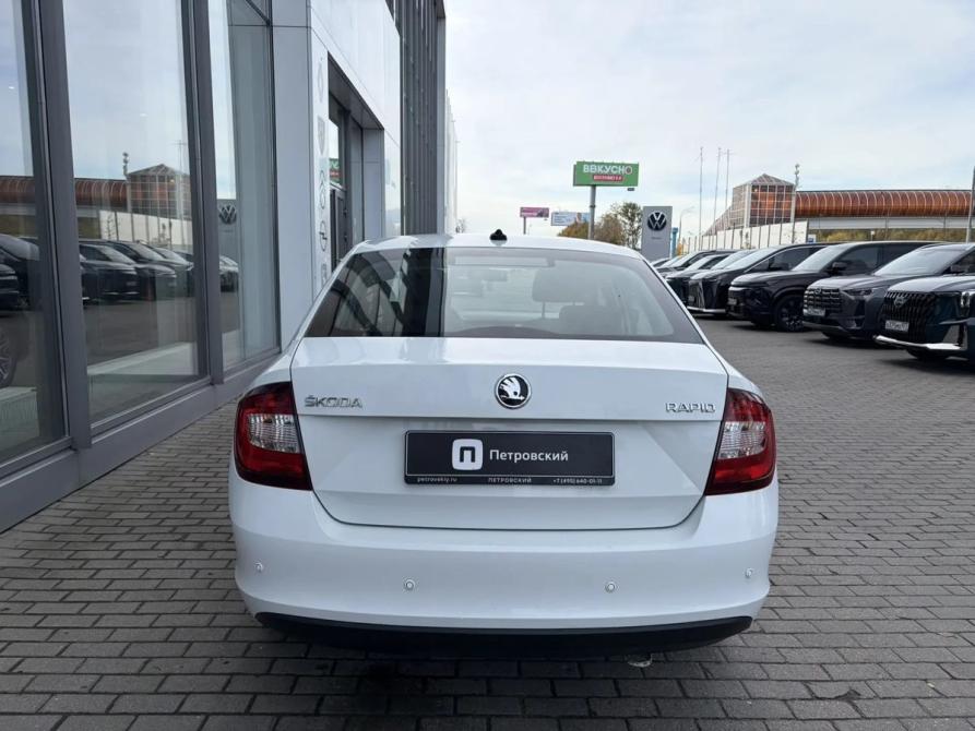 Skoda Rapid I Рестайлинг Москва  - изображение 7