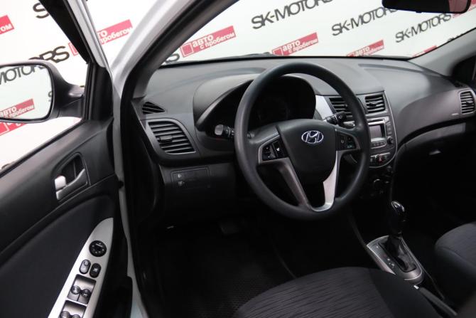 Hyundai Solaris I Рестайлинг с пробегом 2015 года, цена 1 025 250 рублей, 210699 км, седан, Автокод Объявления