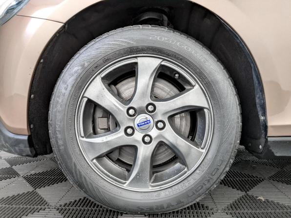 Volvo V40 Cross Country I с пробегом 2013 года, цена 1 490 000 рублей, 117941 км, хэтчбек, Автокод Объявления