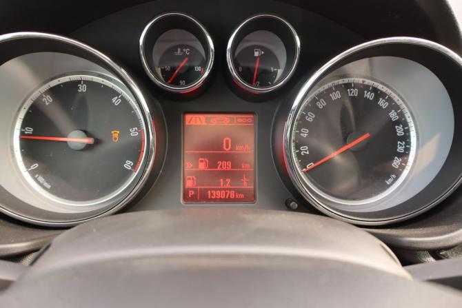 Opel Insignia I с пробегом 2013 года, цена 1 049 000 рублей, 138000 км, седан, Автокод Объявления