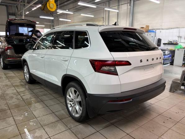 Skoda Karoq I с пробегом 2021 года, цена 1 999 000 рублей, 134000 км, внедорожник, Автокод Объявления