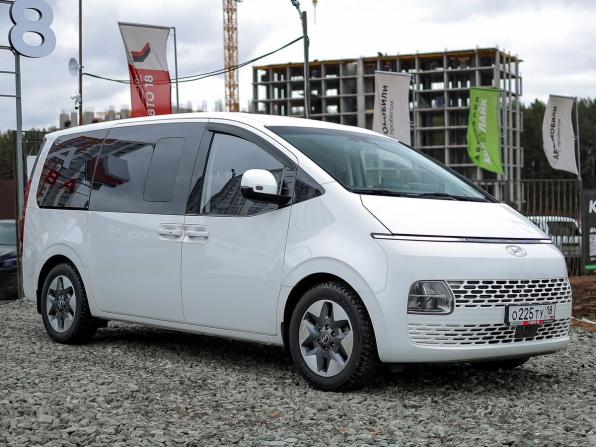 Hyundai Staria I с пробегом 2021 года, цена 4 550 000 рублей, 28270 км, минивэн, Автокод Объявления