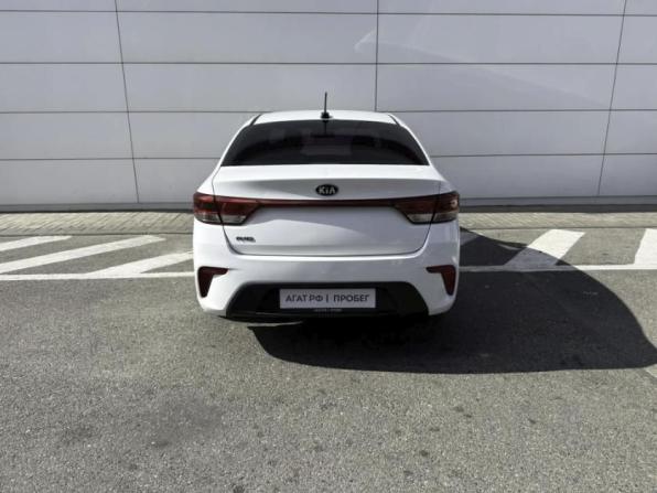 Kia Rio III Рестайлинг с пробегом 2017 года, цена 1 490 000 рублей, 126700 км, седан, Автокод Объявления