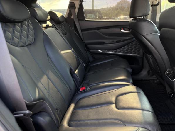 Hyundai Santa Fe IV Рестайлинг с пробегом 2022 года, цена 3 580 000 рублей, 110600 км, внедорожник, Автокод Объявления