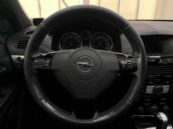 Opel Astra H Рестайлинг с пробегом 2010 года, цена 699 000 рублей, 198640 км, хэтчбек, Автокод Объявления