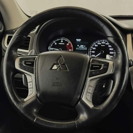 Mitsubishi Pajero Sport III с пробегом 2018 года, цена 2 895 000 рублей, 172045 км, внедорожник, Автокод Объявления