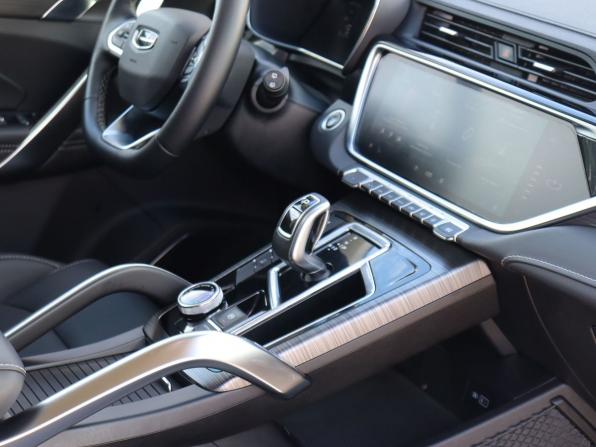 Geely Atlas Pro с пробегом 2023 года, цена 2 220 000 рублей, 34943 км, внедорожник, Автокод Объявления