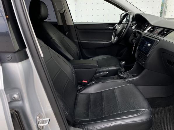 Skoda Rapid I с пробегом 2014 года, цена 1 090 000 рублей, 140419 км, лифтбек, Автокод Объявления