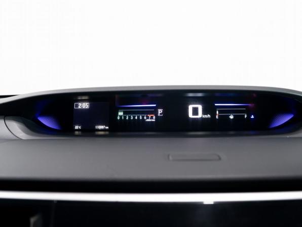 Honda Stepwgn V с пробегом 2017 года, цена 1 880 000 рублей, 110000 км, минивэн, Автокод Объявления