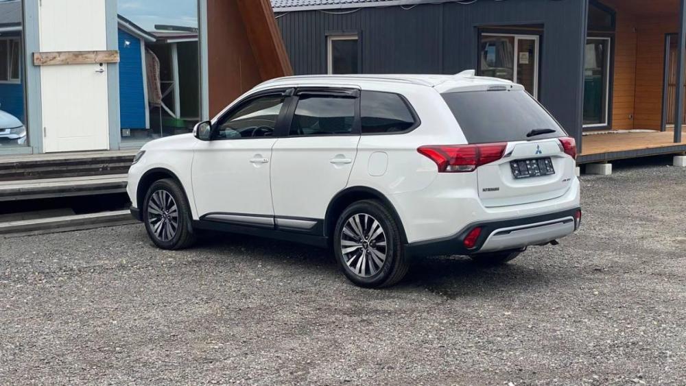 Mitsubishi Outlander III Рестайлинг 3 Санкт-Петербург  - изображение 6
