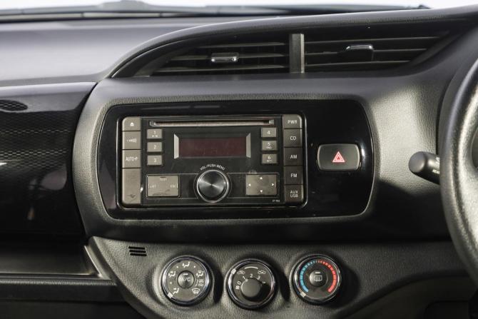 Toyota Vitz III (XP130) Рестайлинг 2 с пробегом 2019 года, цена 1 249 000 рублей, 44500 км, хэтчбек, Автокод Объявления