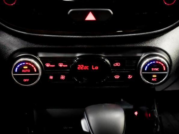 Kia Soul III с пробегом 2022 года, цена 2 215 000 рублей, 55773 км, хэтчбек, Автокод Объявления