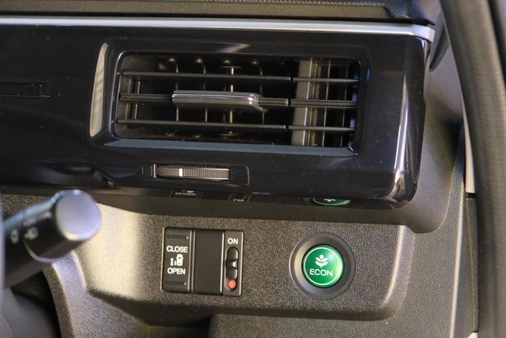 Honda Stepwgn V Омск  - изображение 10