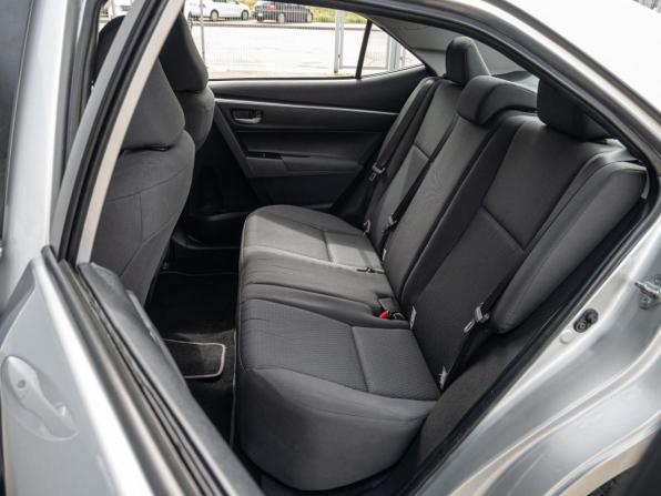 Toyota Corolla XI (E160 E170 E180) Рестайлинг 1 с пробегом 2016 года, цена 1 330 000 рублей, 93847 км, седан, Автокод Объявления