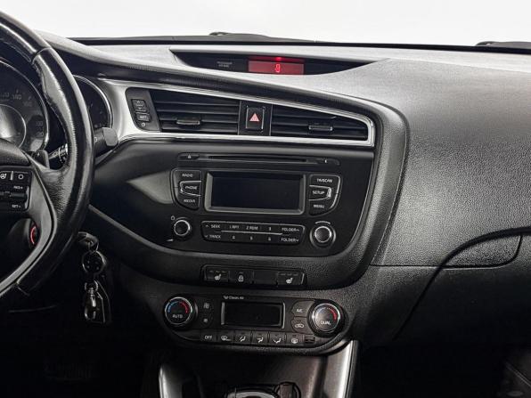 Kia Ceed II Рестайлинг с пробегом 2016 года, цена 1 066 400 рублей, 183973 км, хэтчбек, Автокод Объявления