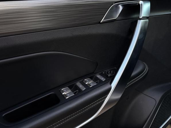 Geely Atlas Pro с пробегом 2022 года, цена 1 269 000 рублей, 140108 км, внедорожник, Автокод Объявления