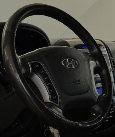 Hyundai Santa Fe II Рестайлинг с пробегом 2012 года, цена 1 320 000 рублей, 265804 км, внедорожник, Автокод Объявления