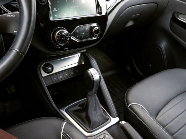 Renault Kaptur I Рестайлинг с пробегом 2020 года, цена 1 739 000 рублей, 74102 км, внедорожник, Автокод Объявления