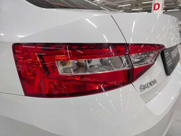 Skoda Superb III с пробегом 2016 года, цена 1 225 000 рублей, 244517 км, лифтбек, Автокод Объявления