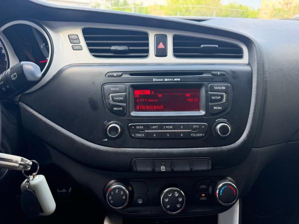 Kia Ceed II с пробегом 2015 года, цена 449 900 рублей, 204589 км, хэтчбек, Автокод Объявления