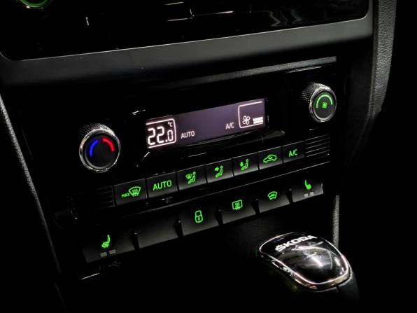 Skoda Rapid I Рестайлинг с пробегом 2018 года, цена 1 555 000 рублей, 86724 км, лифтбек, Автокод Объявления