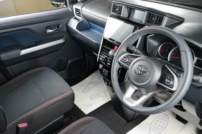 Toyota Roomy I Рестайлинг с пробегом 2021 года, цена 1 229 000 рублей, 93350 км, микровэн, Автокод Объявления