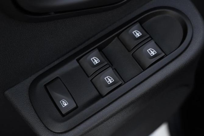 Lada (ВАЗ) Largus I Рестайлинг с пробегом 2024 года, цена 1 399 000 рублей, 1817 км, универсал, Автокод Объявления
